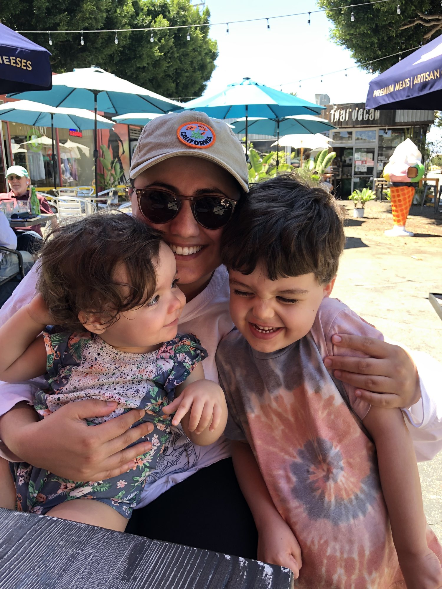 Lunch and hugs with Nika. We sure miss you! <3