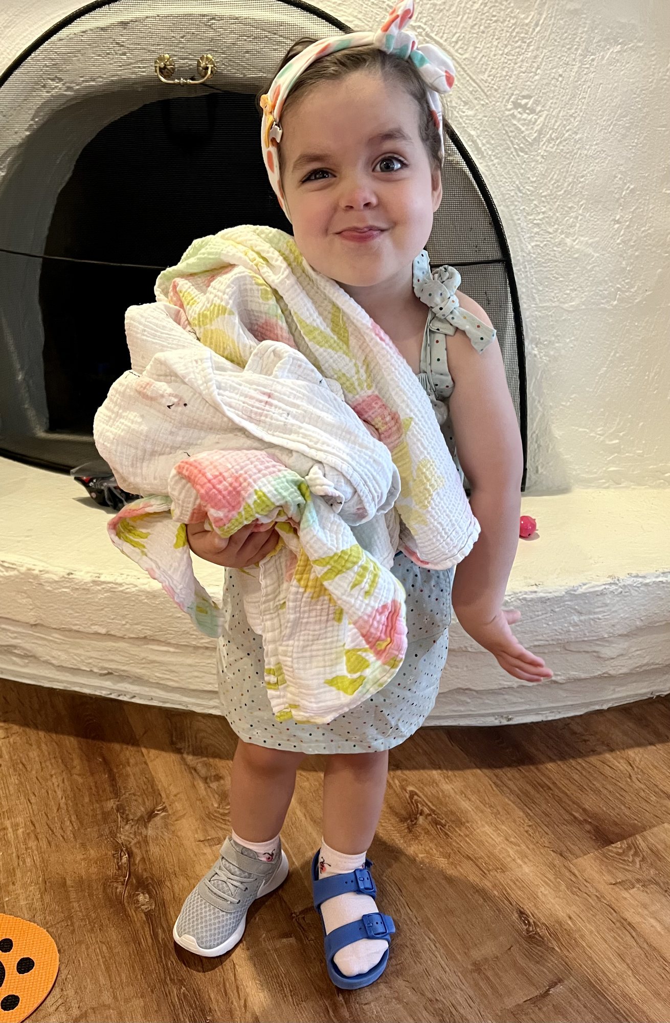 Nori dressed herself for school :).