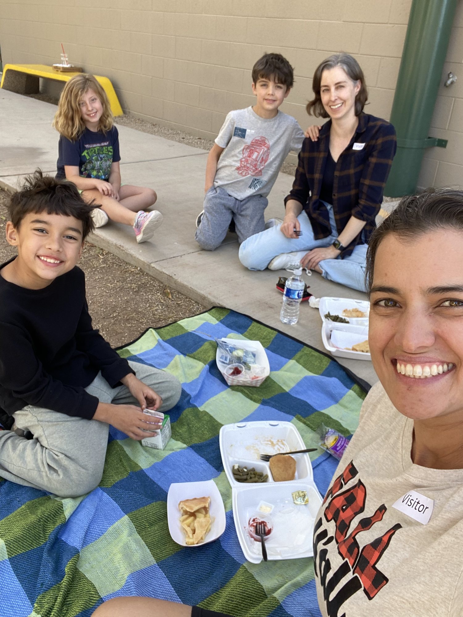Picnic at school with friends <3