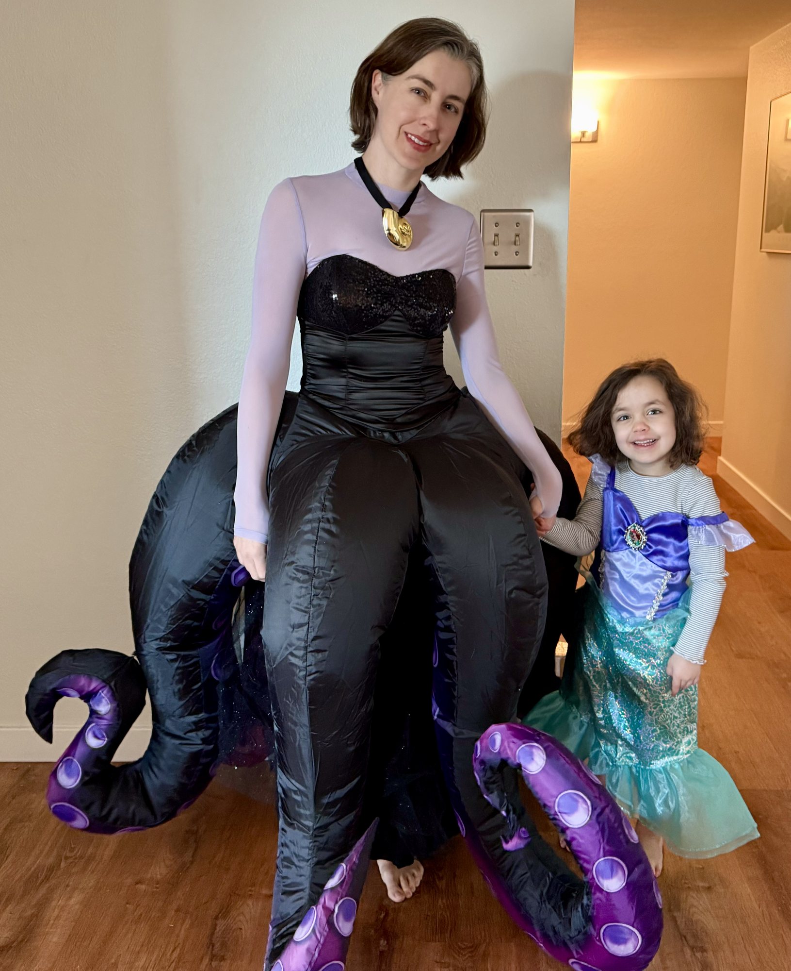 Poor unfortunate souls!!! Ursula is my fav Disney villain :).